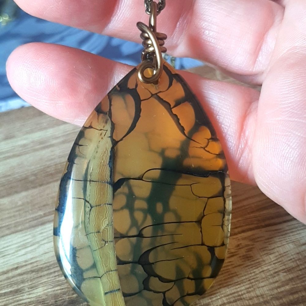 Dragon Vein Agate Pendant Neck Stunning